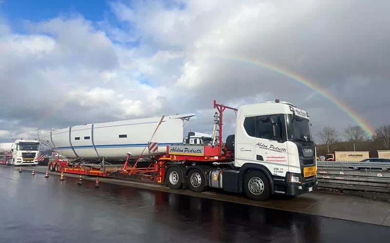 Mezzi-specializzati-e-attrezzature-apposite